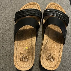 Reef sandals size 8